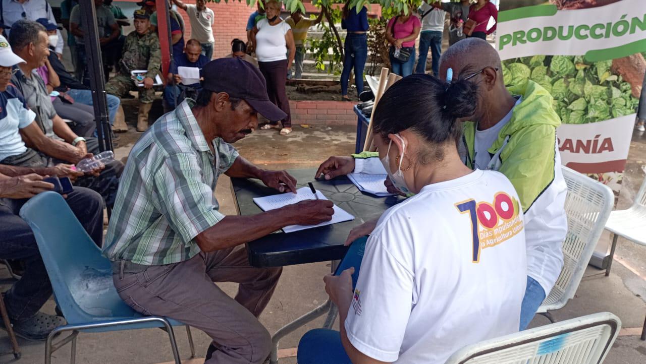 Gobierno Nacional entregó apoyo a 200 productores afectados por inundaciones en Cumanacoa.