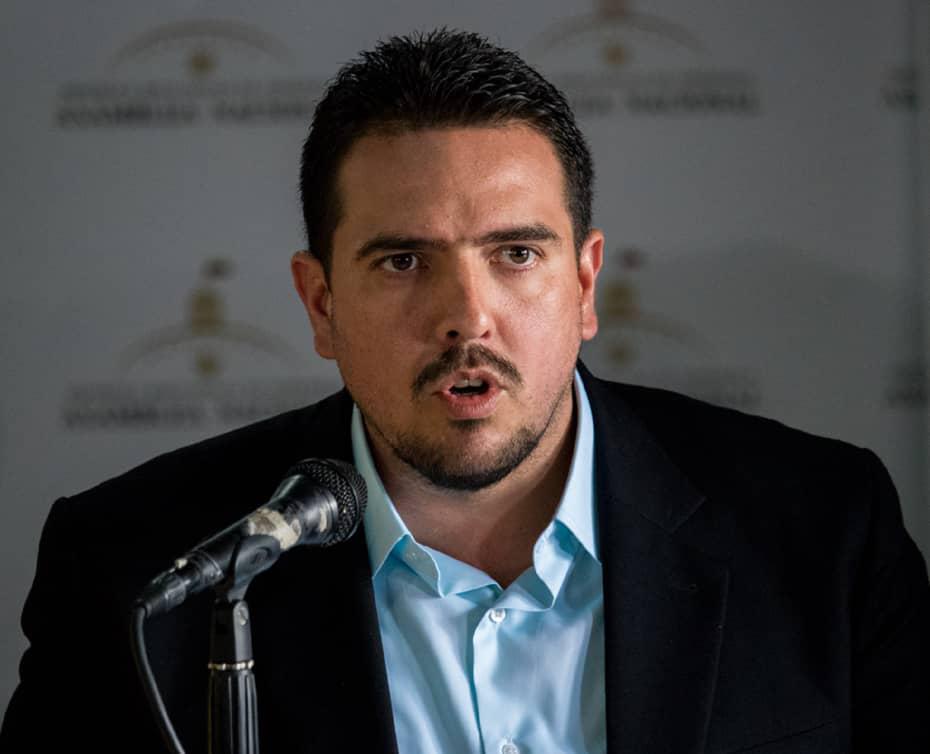 Stanlin González, dirigente del partido Un Nuevo Tiempo (UNT).