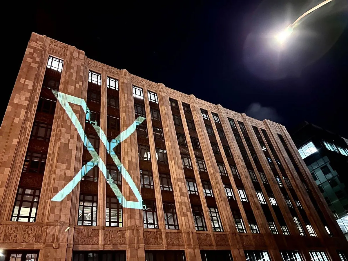 sede de Twitter con el nuevo logo de X.