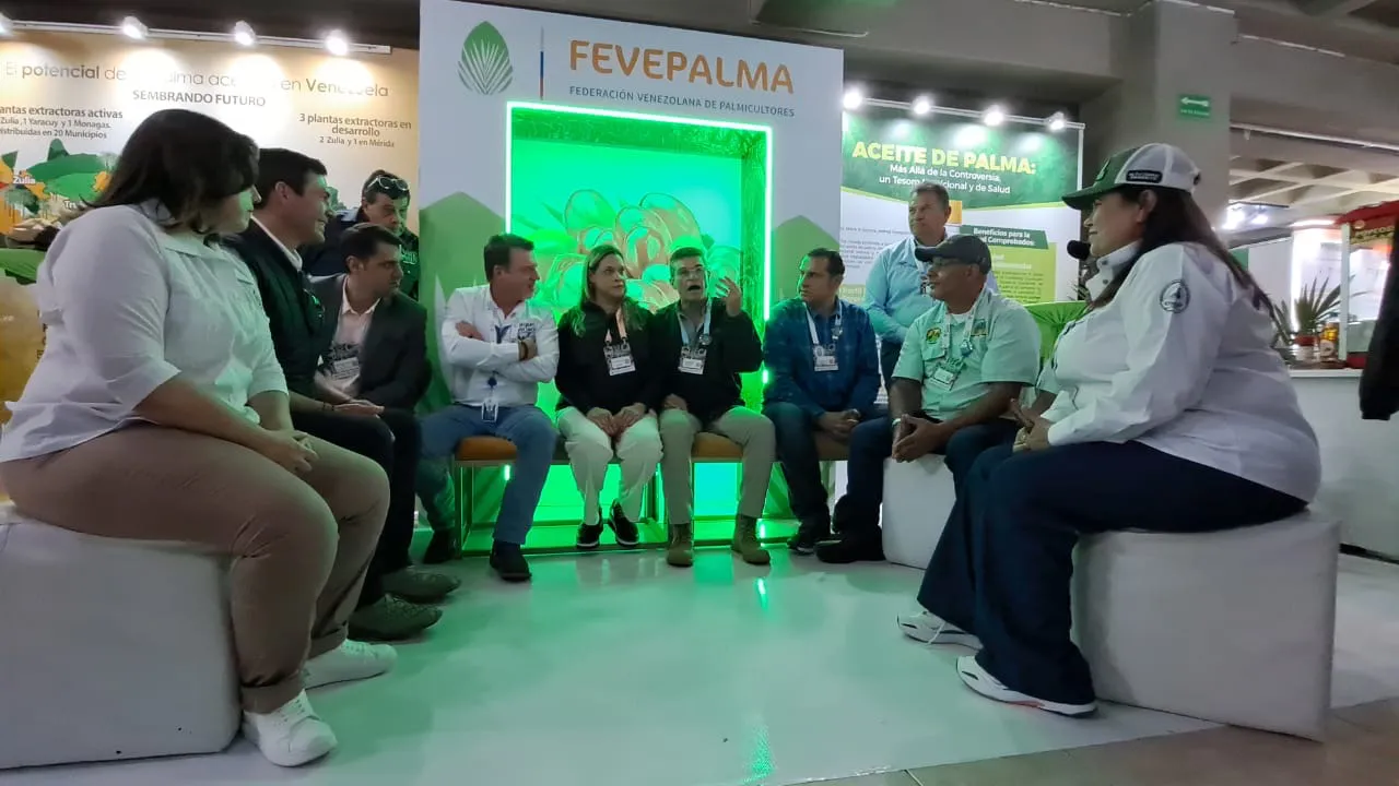 Asistentes al tercer encuentro palmero internacional 2025 en Mérida