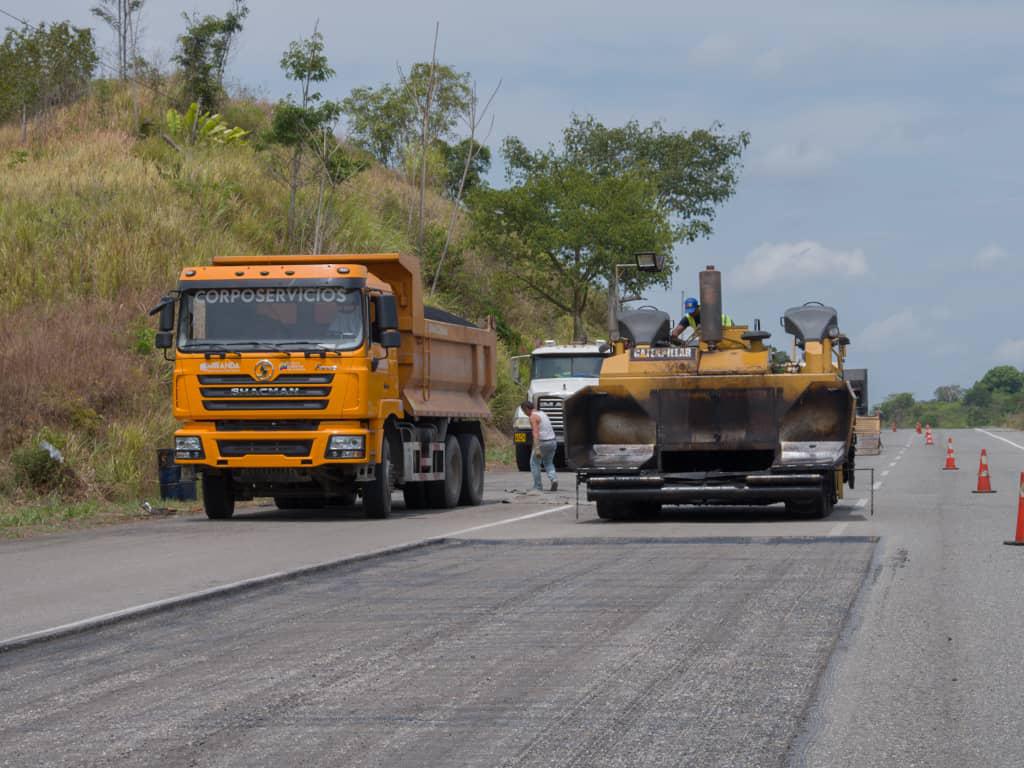 43 Mil toneladas de asfalto fueron colocadas en la Autopista Gran Mariscal de Ayacucho.