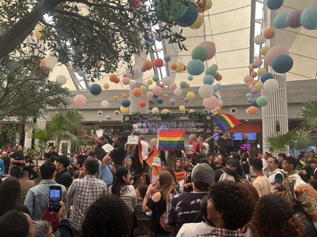 Activistas LGBTIQ+ fueron agredidos en el Sambil de La Candelaria 