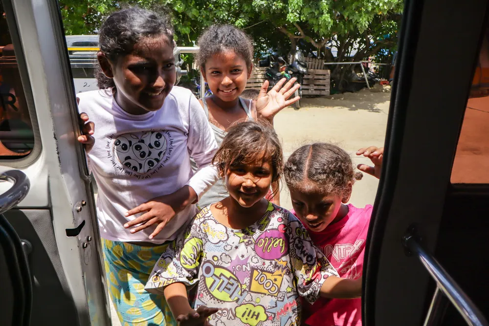 Organización Venezuela Te Ayuda Foundation realiza jornada para atender niños en La Guaira. Foto: Mario Flores - ElMartilloVen