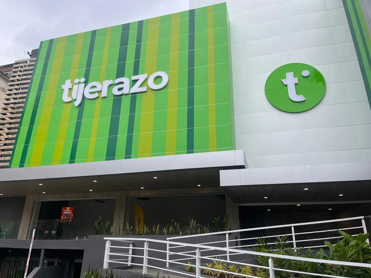 El Efecto Tijerazo llegó a su tienda en Boleita