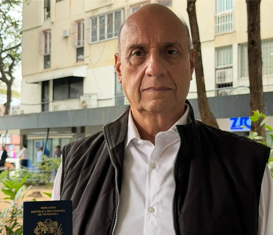 Williams Dávila recupera pasaporte nueve años después de su anulación