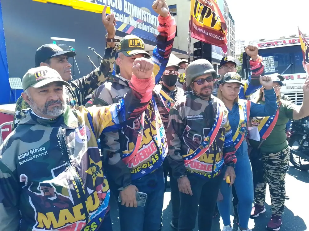 Militantes del partido Unidad Popular Venezolana UCV, en la Av. Baralt, 10Ene.