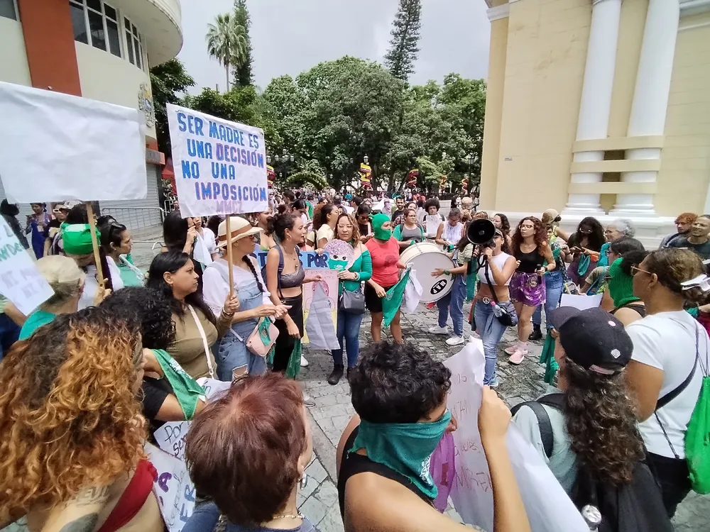 Mujeres protestan por la despenalización del aborto en Venezuela.