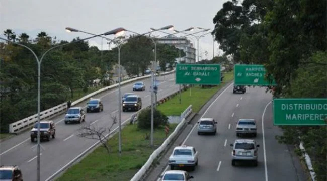 Av. Boyaca (Cota Mil) Caracas.