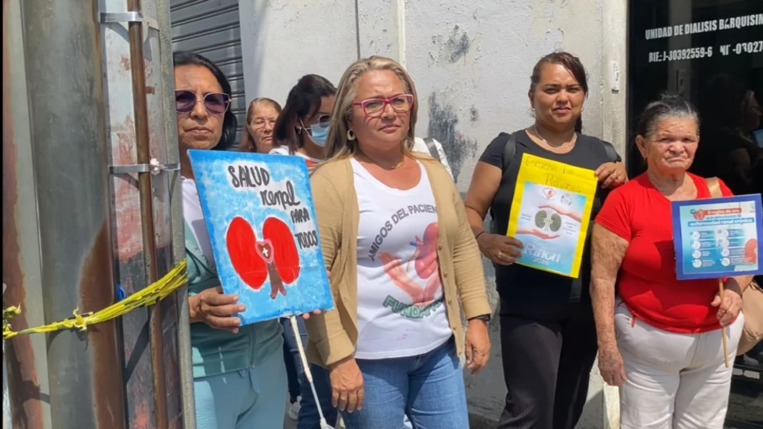 Pacientes renales solicitan apoyo para evitar la parálisis de unidad de hemodiálisis en Lara