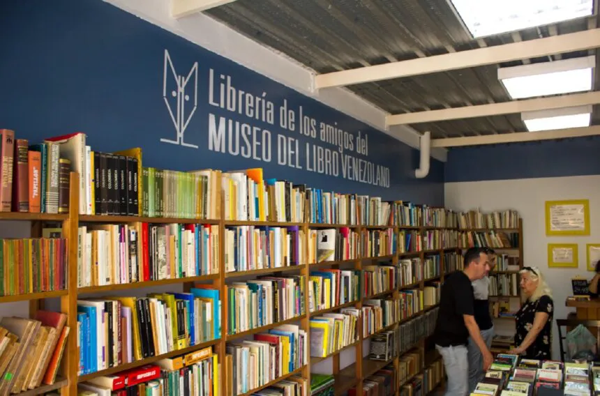 El Museo del Libro Venezolano inaugura muestra bibliográfica sobre José Gregorio Hernández