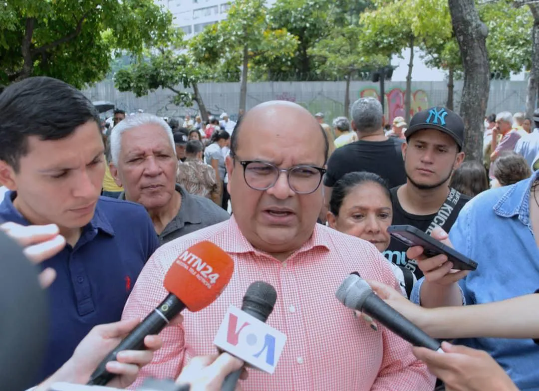 Roland Carreño, periodista.