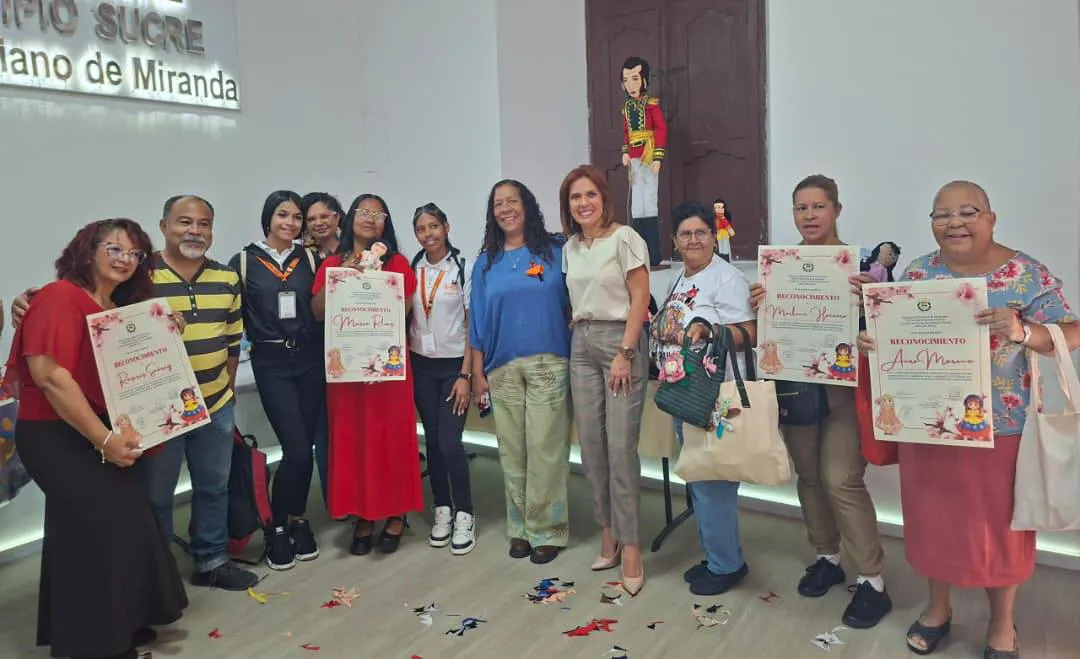 Honran a muñequeras y muñequeros en sesión especial del Concejo Municipal de Sucre ... Contenido copiado de elmartilloven.com.ve