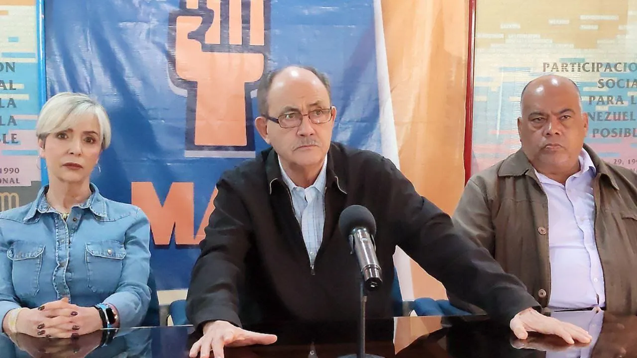 Felipe Mujica, secretario general del MAS.