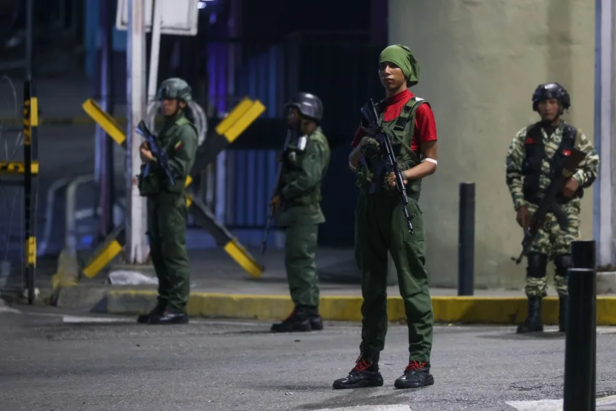 Militares de la Guardia de Honor Presidencial. Foto: Agencia EFE