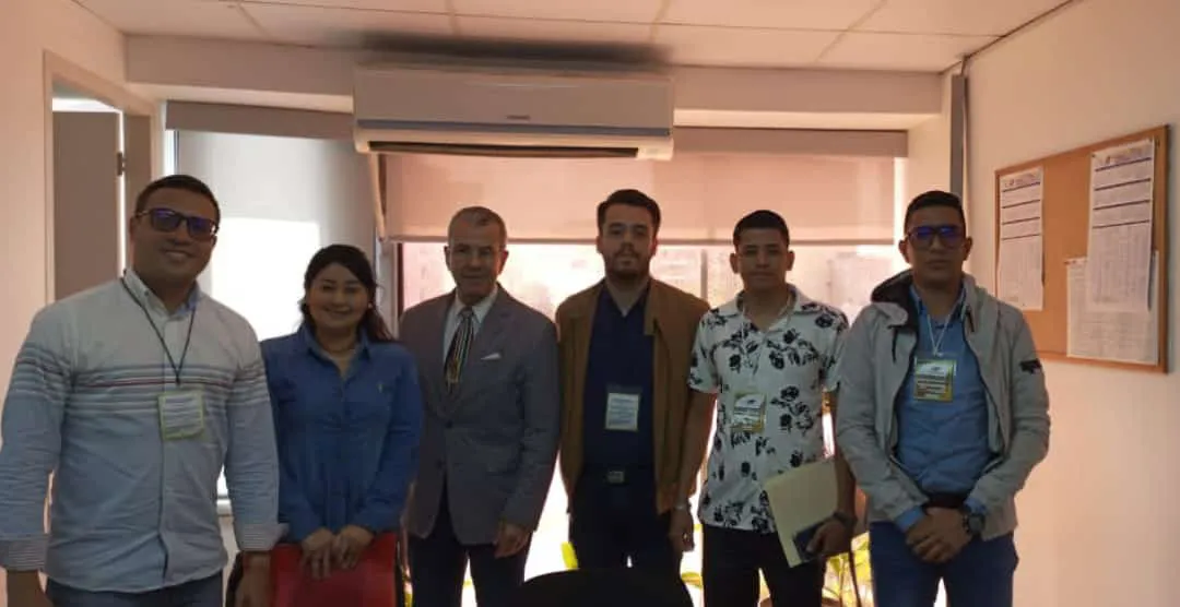  Jóvenes de la la iniciativa HolaTúInscríbeteRE