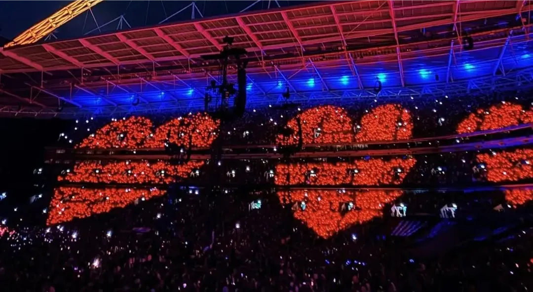 conciertoColplay y Orquesta Sinfinoca Simón Bolívar.