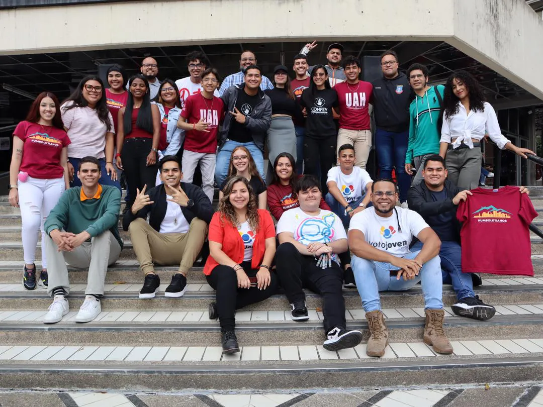 ONG Voto Joven invita a participar en su gira universitaria.