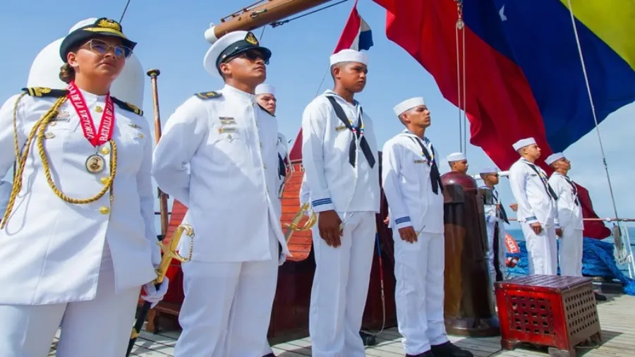 cortesia-buque-escuela-simon-bolivar-llega-a-nueva-esparta-47272