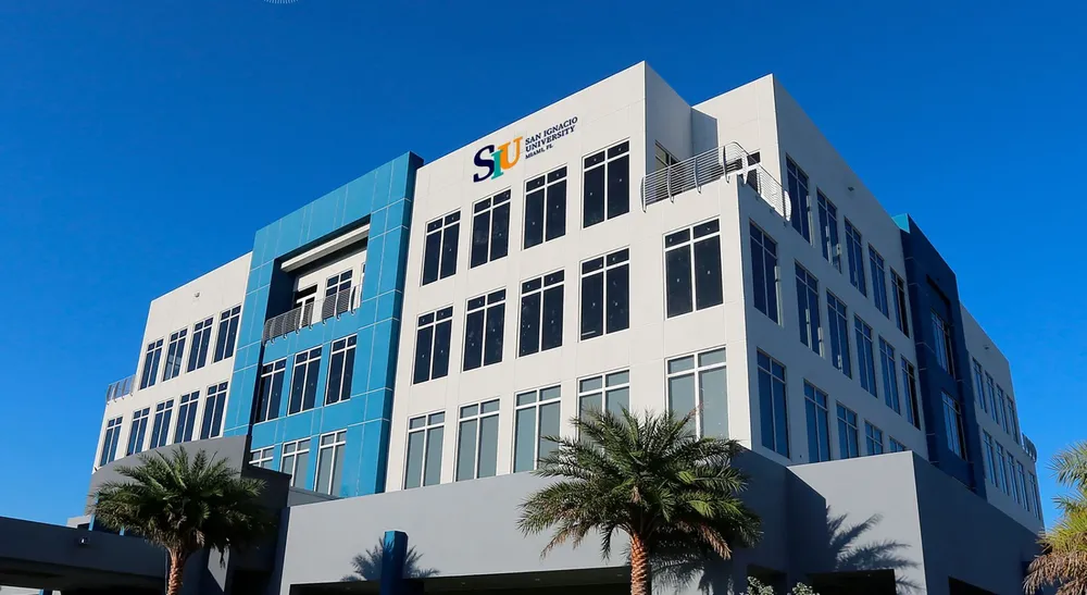 San Ignacio University celebra 20 años consolidándose como opción educativa para los venezolanos en Estados Unidos