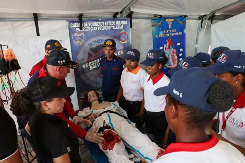 400 puntos de instrucción fueron instalados en el Simulacro Nacional de Protección Civil.
