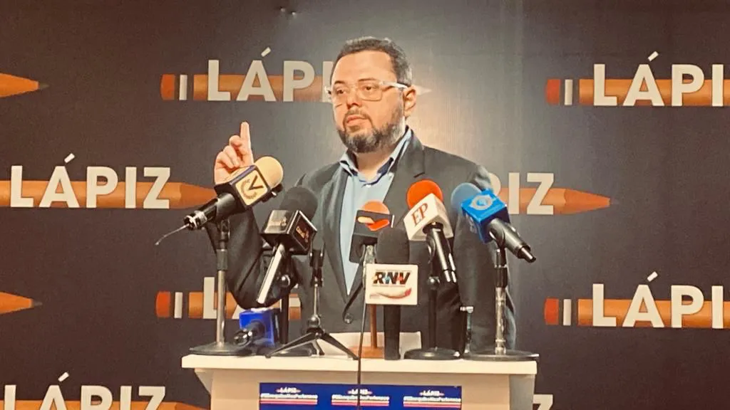 Antonio Ecarri, presidente del partido Alianza del Lápiz. 