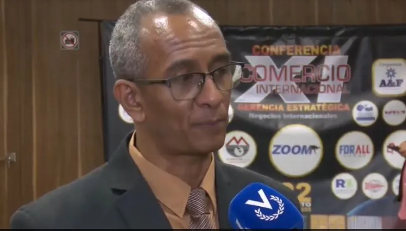 Alejandro Farías, especialista en comercio internacional.
