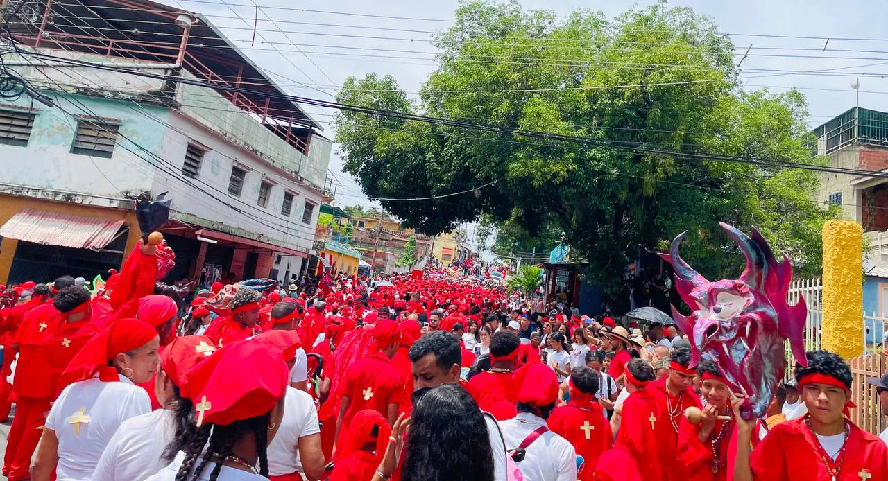 Diablos Danzantes de Yare. Foto Luisana Segovia / ElMartilloVen.