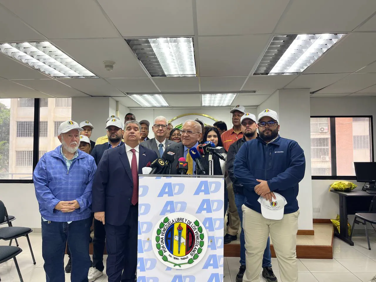 Bernabé Gutiérrez, secretario general de Acción Democrática.