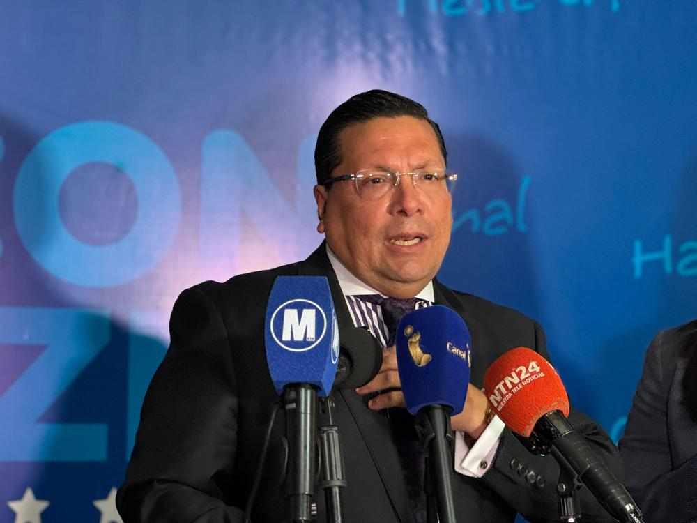 Omar Mora, abogadao del partido Vente Venezuela. 