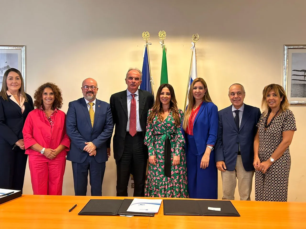 Venezuela suscribe acuerdo para reiniciar operaciones aéreas con Italia.  INAC