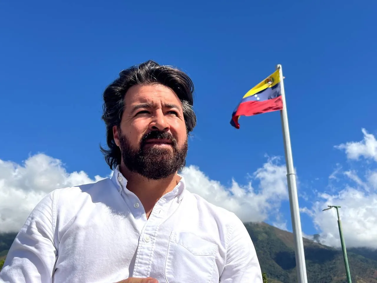 Daniel Ceballos, representante del partido Arepa Digital.