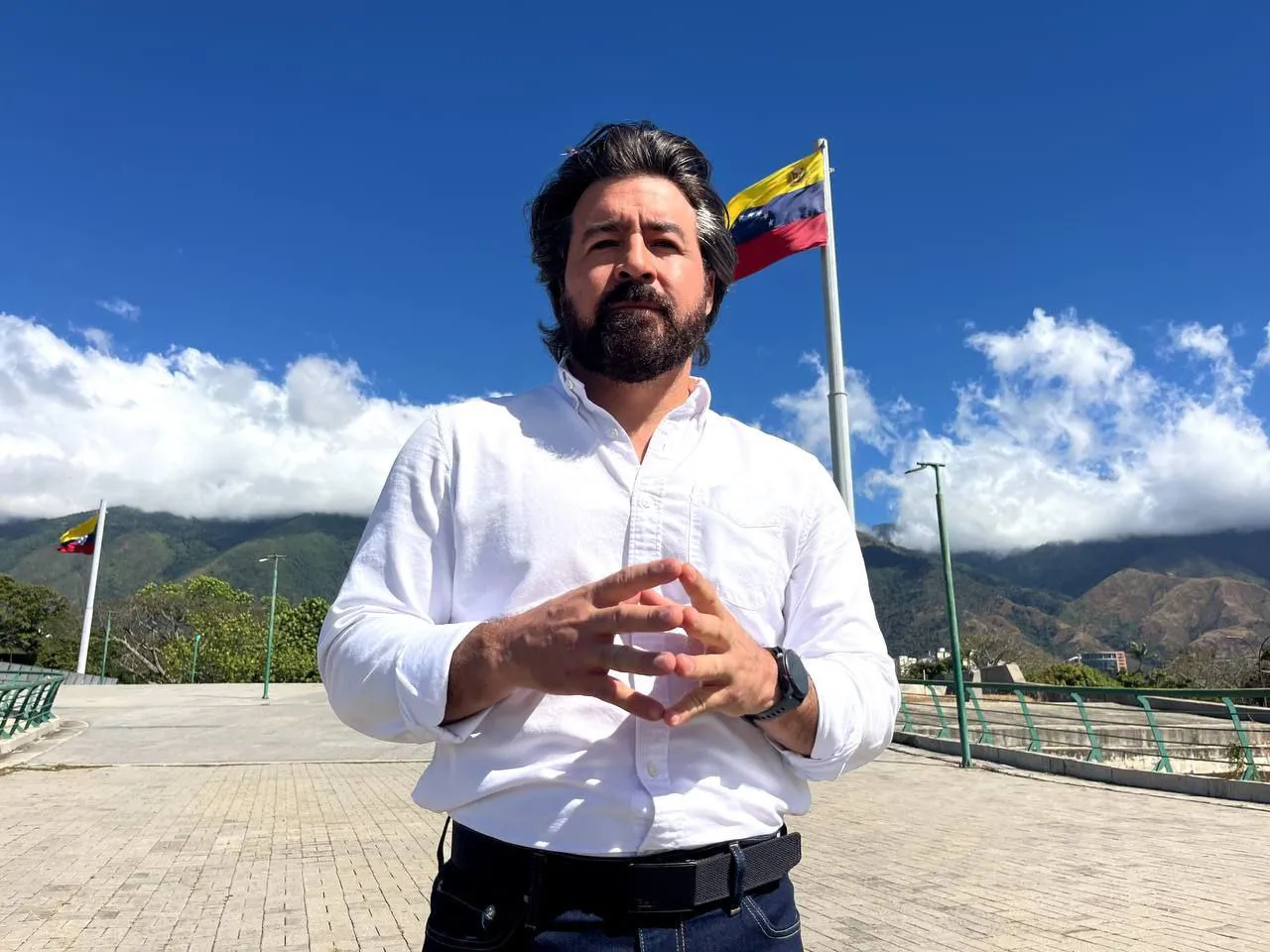 Daniel Ceballos, representante del partido Arepa Digital.