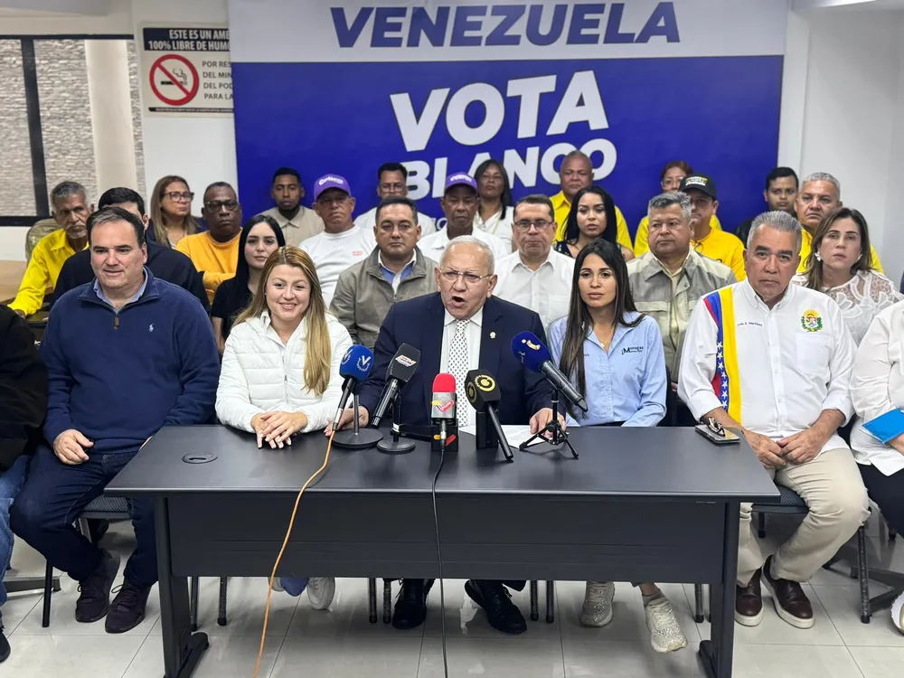 Bernabé Gutíerrez, secretario general de Acción Democrática.
