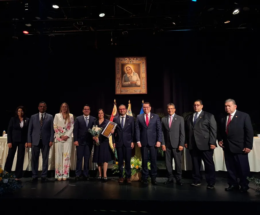 Concejo municipal de Baruta reconoció a 21 ciudadanos con la Orden Santa Madre Carmen Rendiles (1)