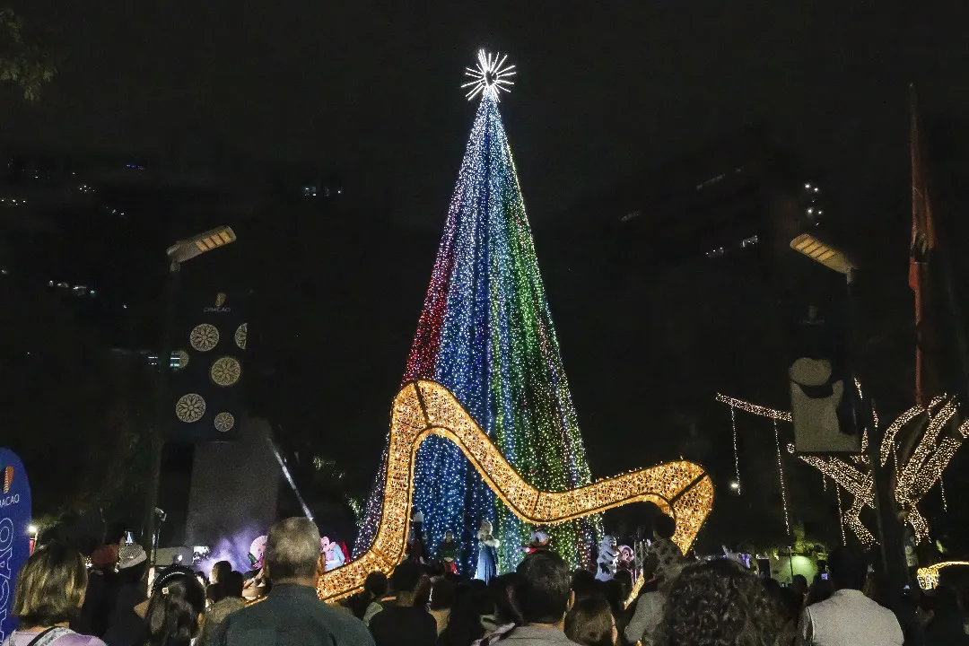 Chacao Ilumina la Navidad en Alianza con la Empresa Privada: Un Doble Encendido Lleno de Magia y Música