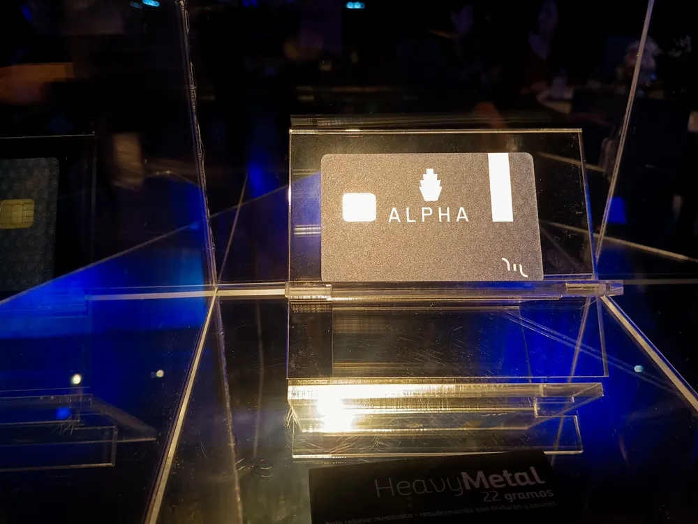 Presentacion Tarjeta Metalica - Inteligensa (3)