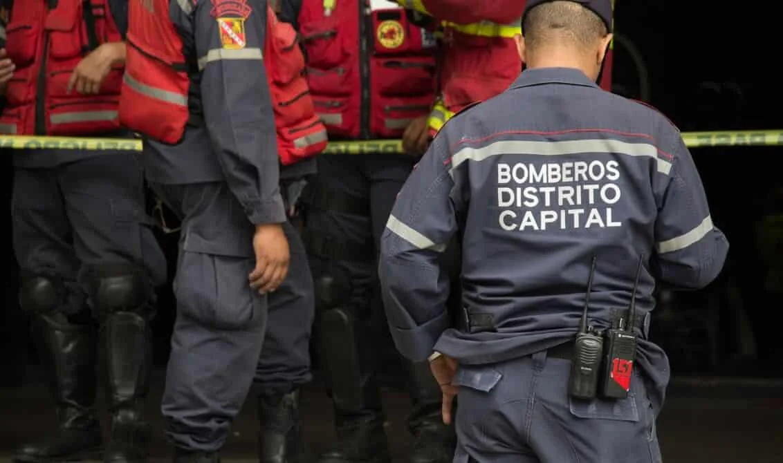 bomberos-distrito-capital-angeliana-escalona-1132x670-1