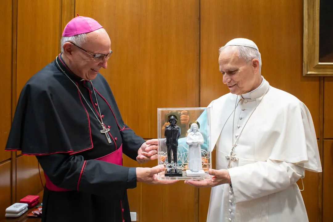 Encuentro entre el Papa León XIV y Monseñor Raúl Biord.