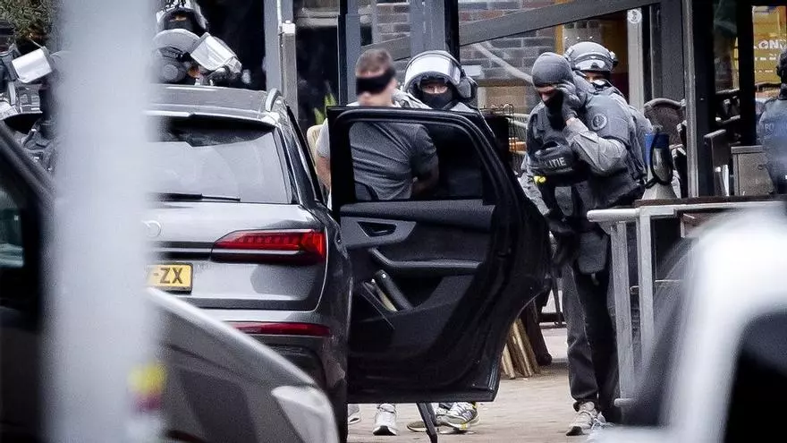 Liberan rehenes en centro de Países Bajos.